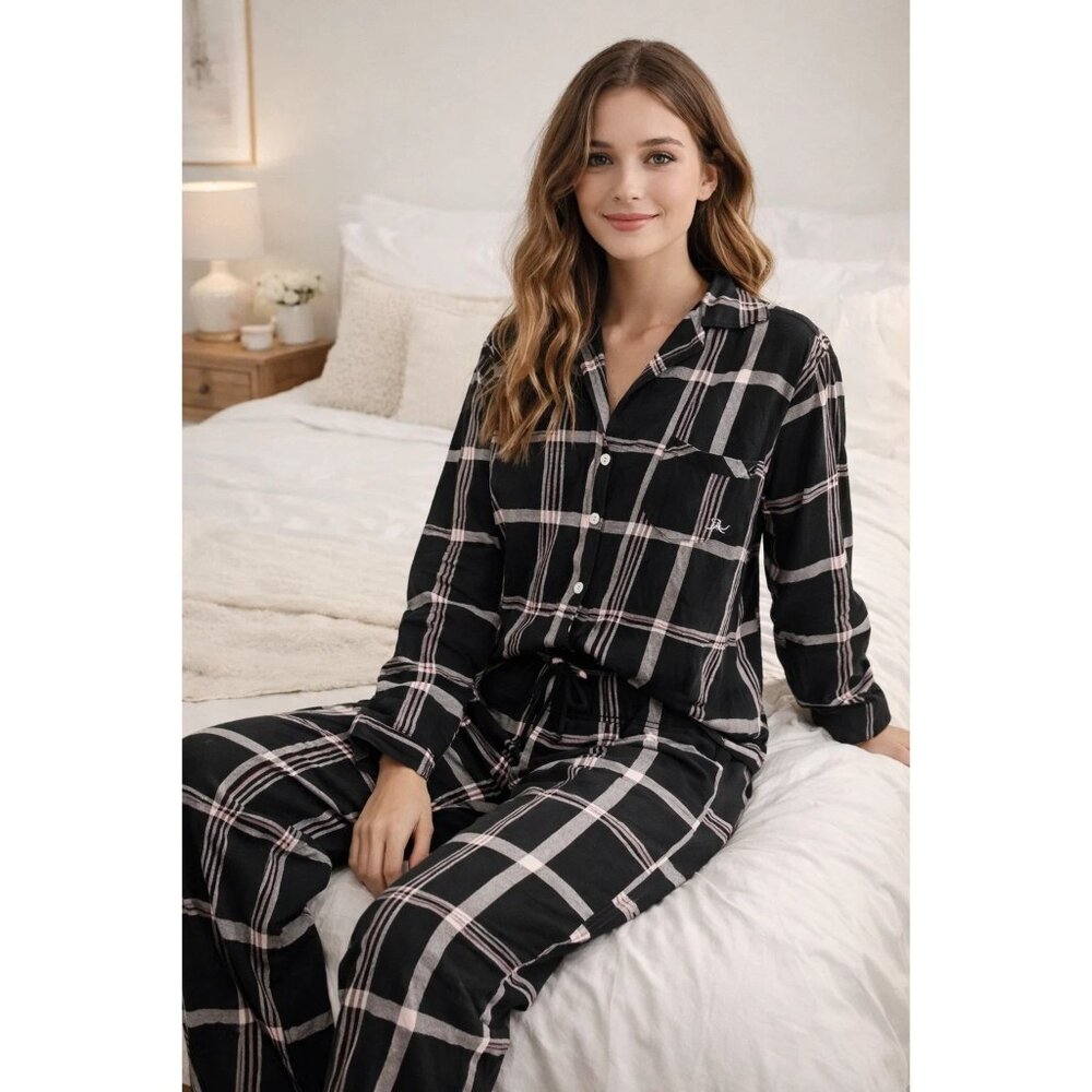 Victoria's Secret 2pc Flannel Pajamas size SMALL Black White Pink
